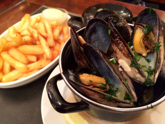 Món Moules-frites nổi tiếng của Bỉ