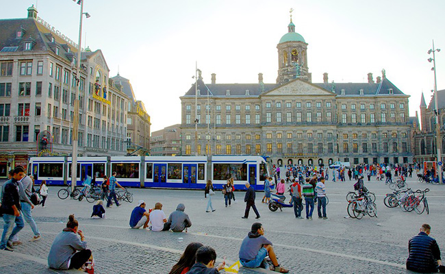 Những địa điểm du lịch tuyệt đẹp ở Amsterdam bạn không thể bỏ qua