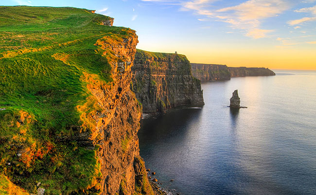 Vách đá Moher một nơi bạn không thể bỏ qua khi tới Ireland