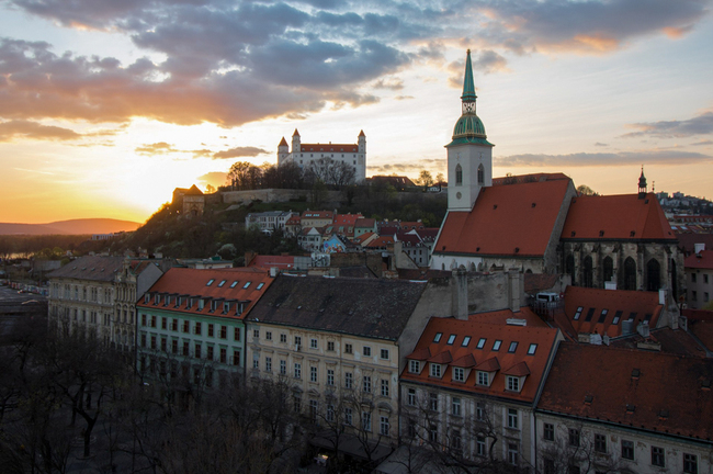 du lịch Bratislava - sky bar