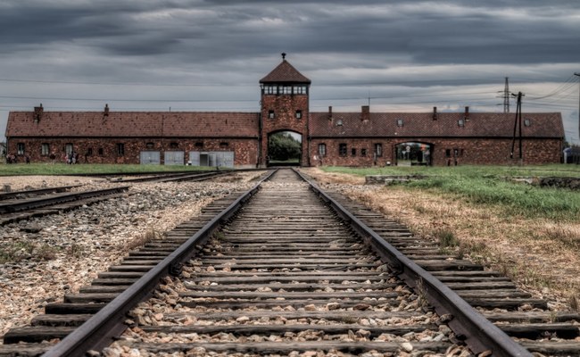 kinh nghiệm du lịch Warsaw - trại tập trung Auschwitz