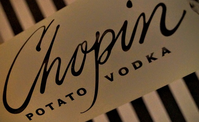 du lịch Ba Lan mua quà gì - vodka Chopin