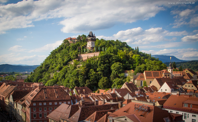 du lịch graz - đồi schlossberg