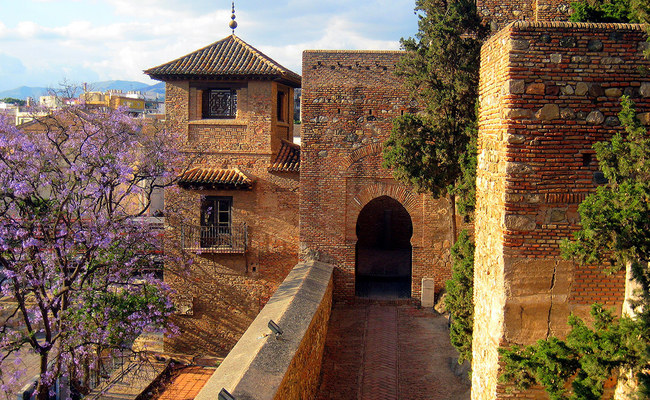 du lịch malaga - lâu đài