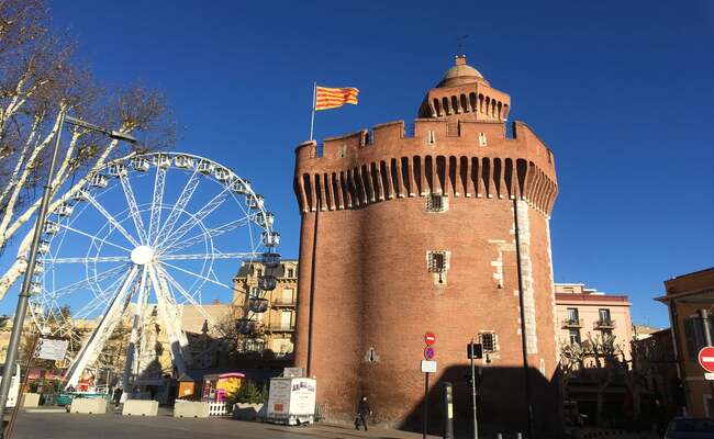 du lịch perpignan - le castillet