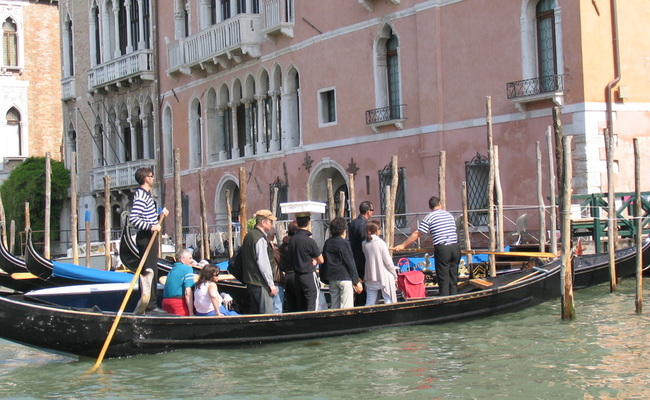 thuyền gondola - thuyền traghetto 