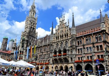 quảng trường trung tâm marienplatz