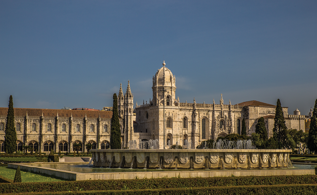 tu viện jeronimos - thời gian tham quan