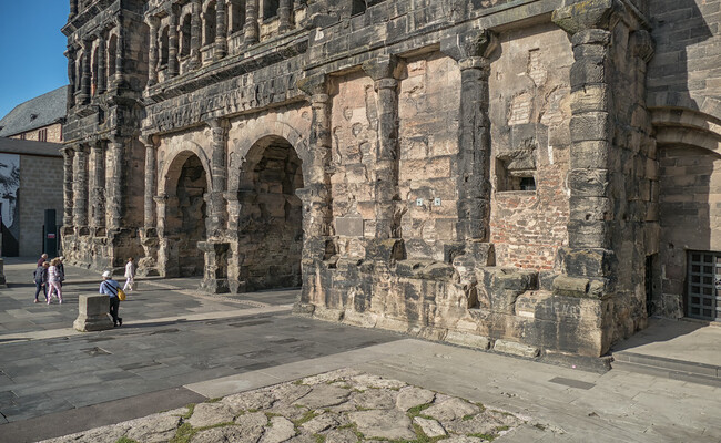 cổng thành cổ porta nigra - di sản UNESCO