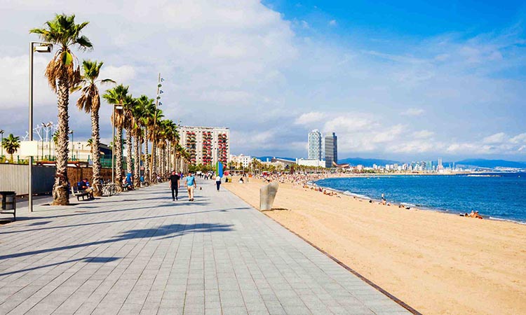 Bãi biển Barceloneta