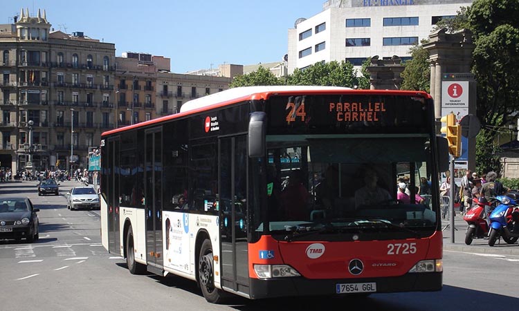 Di chuyển tới Parc Guell