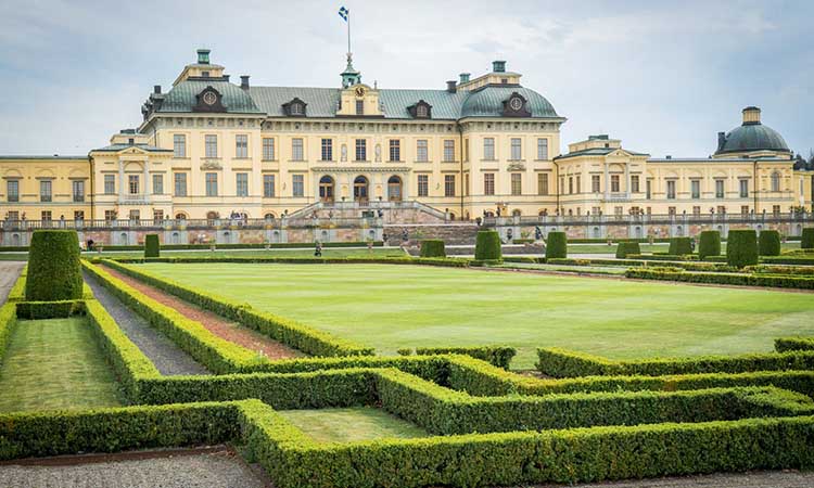 Cung điện Drottningholm