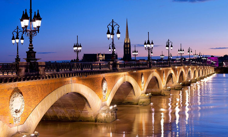 Cầu Pont de Pierre