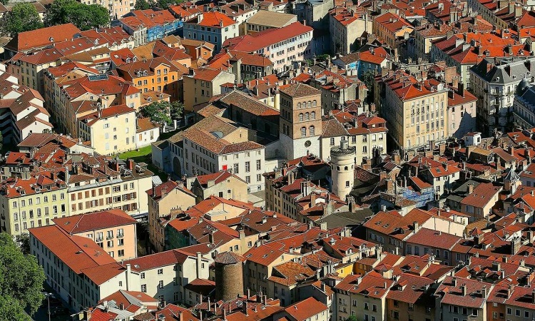 Phố cổ Grenoble nhìn từ Pháo đài Fort de la Bastille